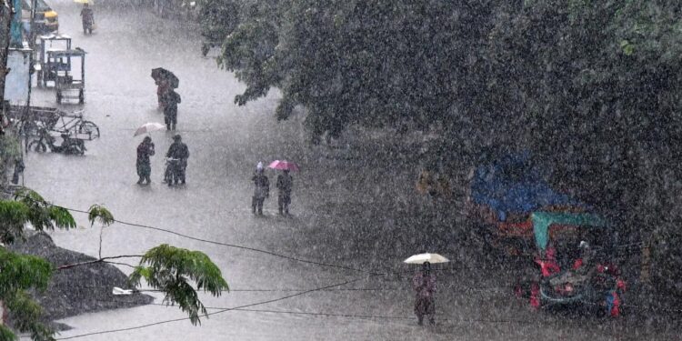 “12 மாவட்டங்களில் கனமழை எதிர்பார்க்கப்படுகிறது: வானிலை மையம் வெளியிட்ட எச்சரிக்கை”