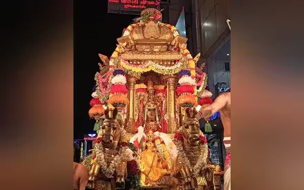 “ஆண்டுக்கு ஒரே முறை வெளிப்படும் தங்கத் தேர்: அதற்கான காரணம் என்ன?”