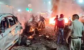 டெல்லி கார் வெடிப்பு: போலீசாரின் தொடர்ந்த விசாரணை