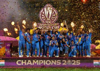 வரலாற்றுச் சாதனை: முதல்முறையாக மகளிர் உலகக் கோப்பையை வென்றது இந்தியா!