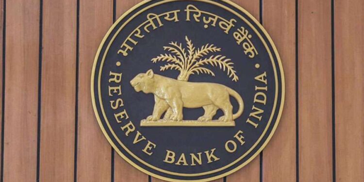 கிரெடிட் கார்டு விதிமுறைகளில் புதிய நடைமுறை கடைபிடிப்பு ஆர்.பி.ஐ. அறிவிப்பால் மறைமுக வட்டி, அபராதங்கள் இனி இல்லை